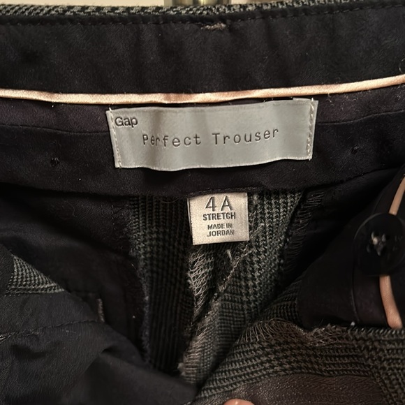 Gap Perfect Trouser - Picture 3 of 4